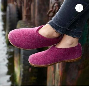 Glerups wool slippers w/rubber sole